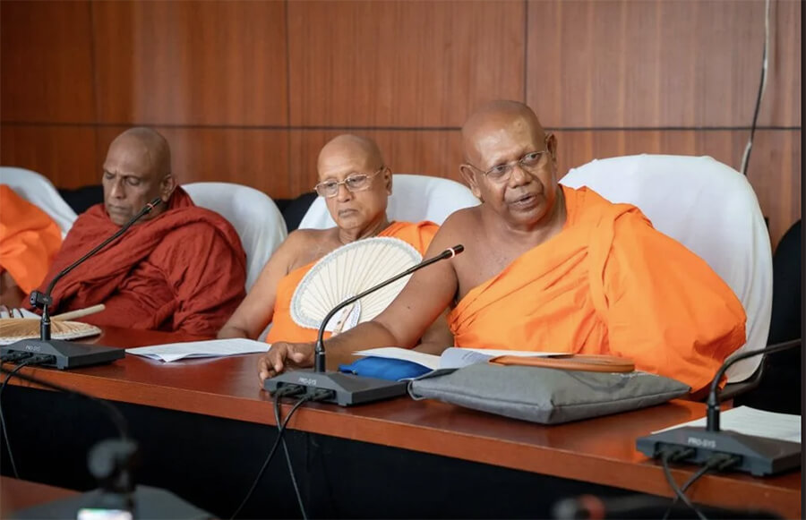 Cuộc họp tại Bộ Phật giáo, Tôn giáo và Văn hóa Sri Lanka